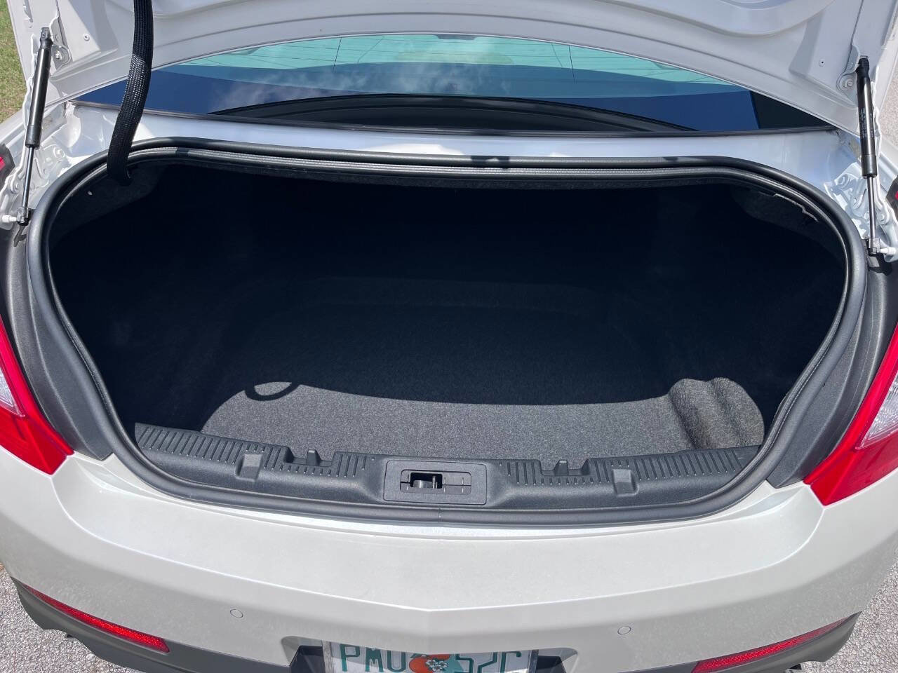 Used 2014 Lincoln MKS AWD w/ Equipment Group 201A image 38