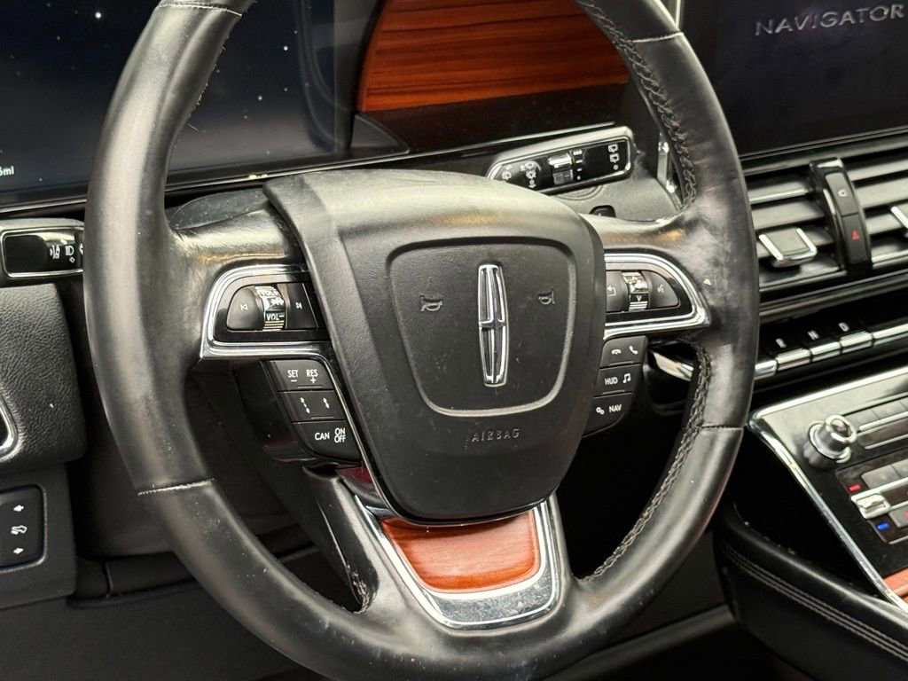 Used 2018 Lincoln Navigator Reserve w/ Technology Package image 19