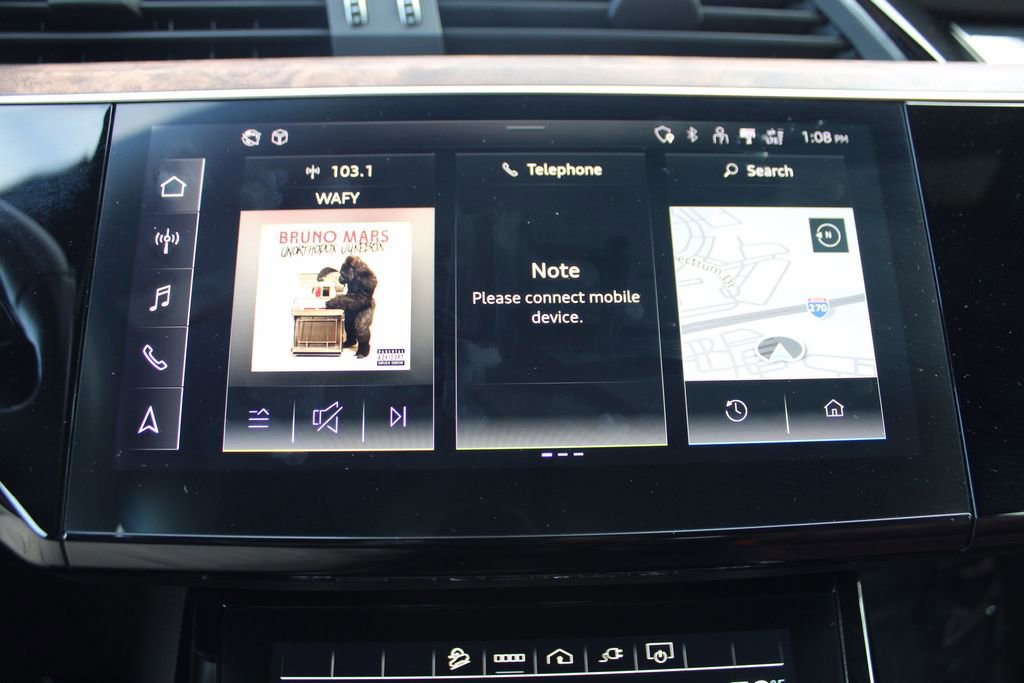 Used 2022 Audi e-tron Premium w/ Towing Package image 24