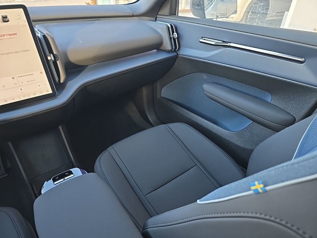 New 2026 Volvo EX30 Plus w/ Climate Package AWD/4WD image 17