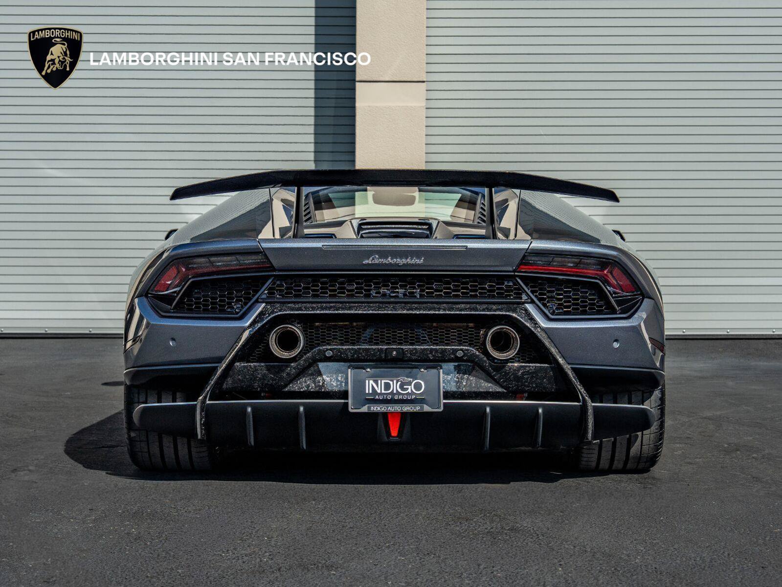 Used 2018 Lamborghini Huracan Performante AWD/4WD image 5