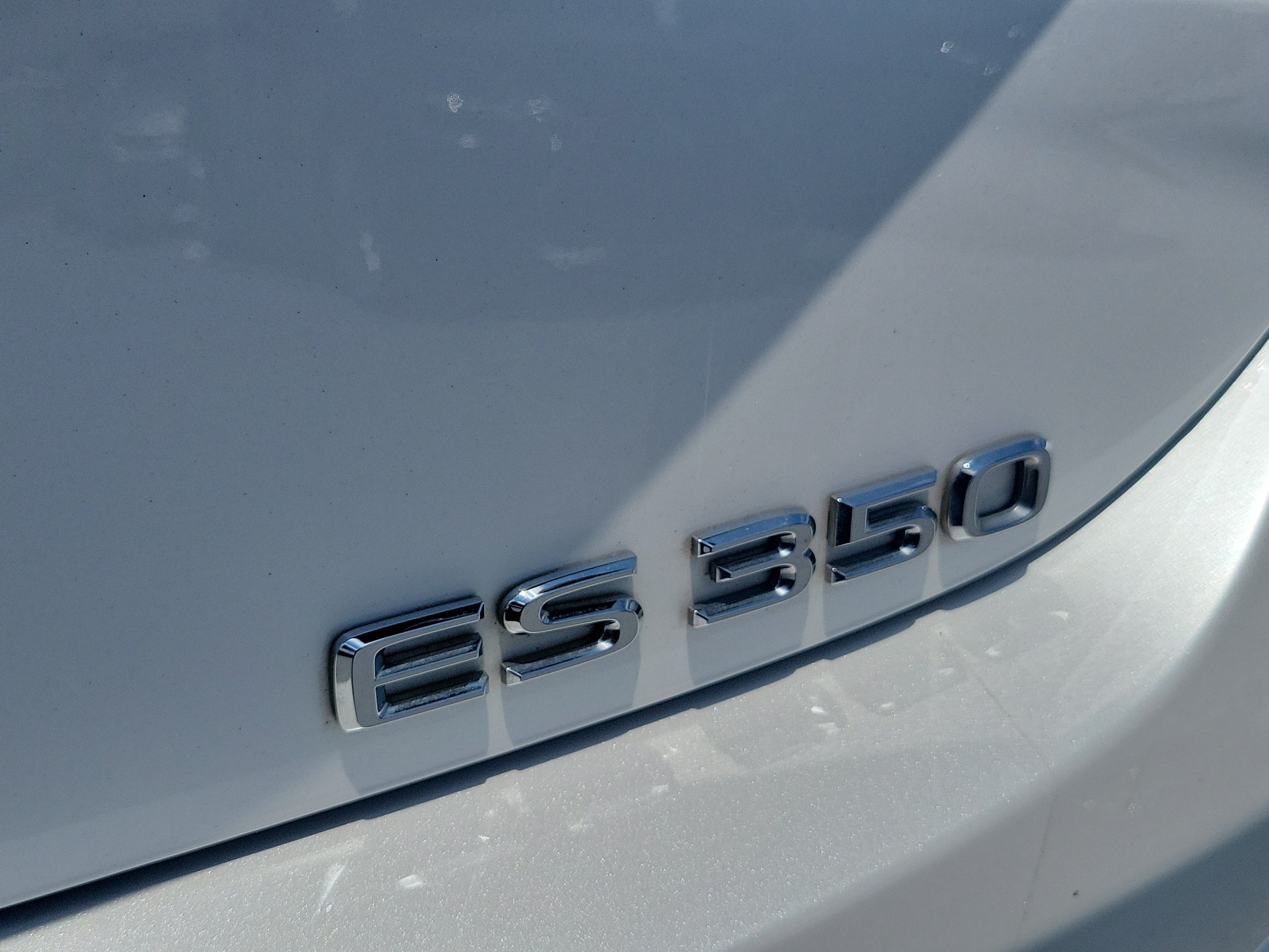 Certified 2024 Lexus ES 350 w/ Technology Package FWD image 8