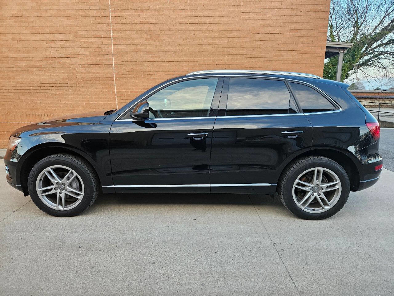 Used 2015 Audi Q5 2.0T Premium Plus AWD/4WD image 7