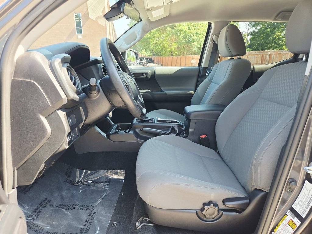 Used 2021 Toyota Tacoma SR AWD/4WD image 11