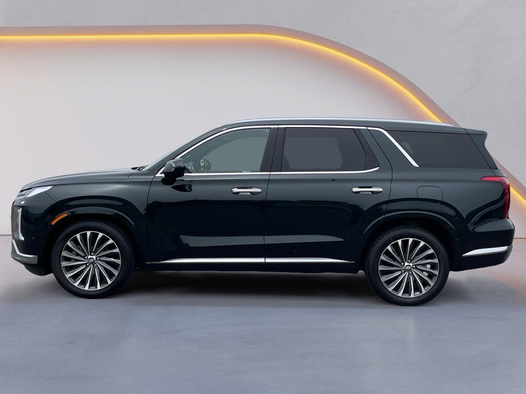 Used 2024 Hyundai Palisade Calligraphy image 4