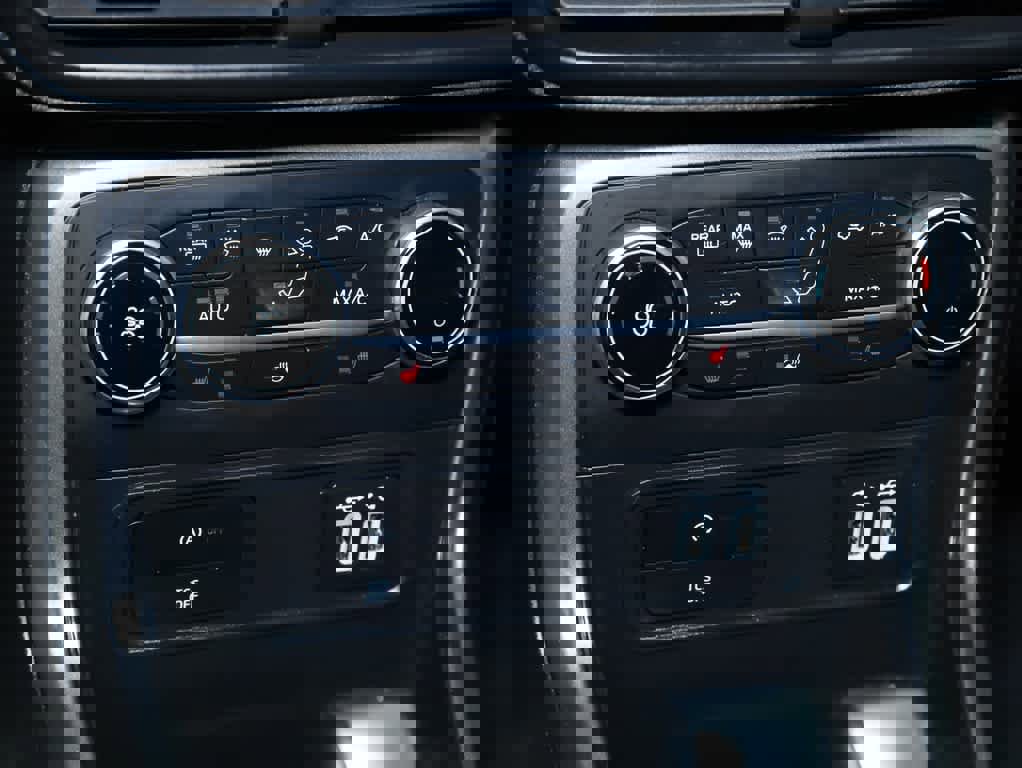 Used 2022 Ford EcoSport SES w/ Interior Protection Package AWD/4WD image 26