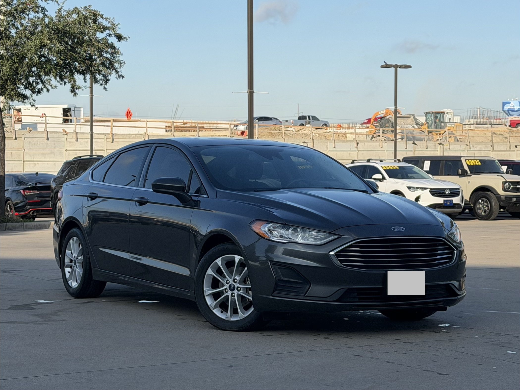 Used 2020 Ford Fusion SE FWD image 1