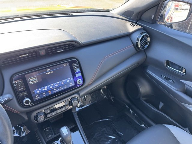 Used 2022 Nissan Kicks SR w/ Premium Package image 21