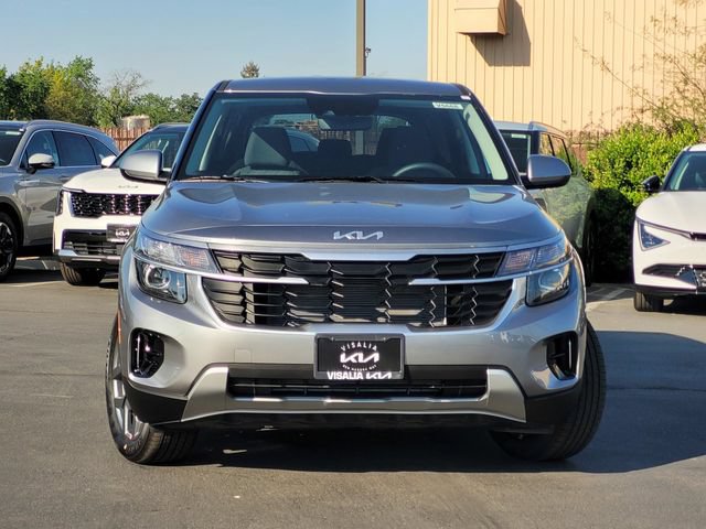 New 2026 Kia Seltos LX FWD image 2