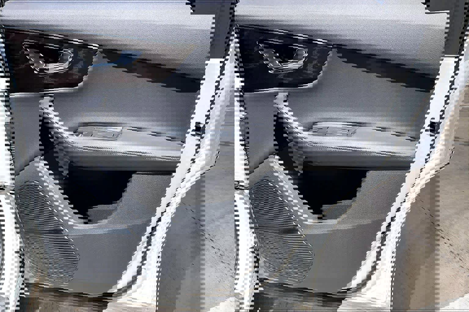 Used 2023 Audi Q7 Premium Plus w/ Premium Plus Package image 23