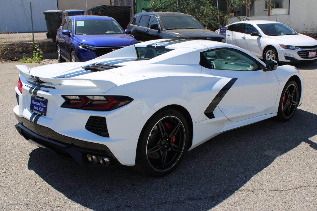 Used 2021 Chevrolet Corvette Stingray Premium Conv w/ Z51 Performance Package RWD image 4