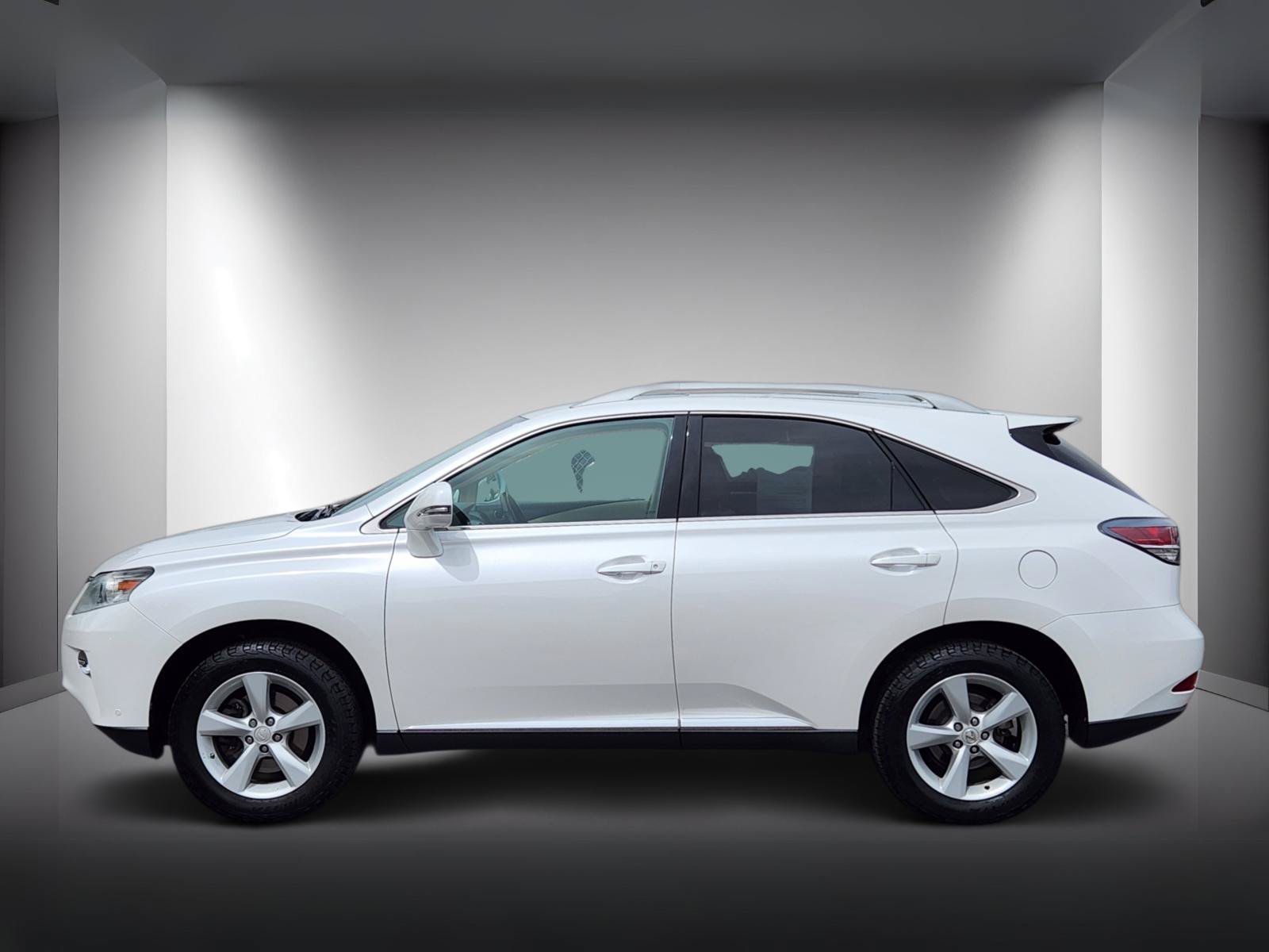 Used 2013 Lexus RX 350 AWD w/ Navigation Pkg image 2