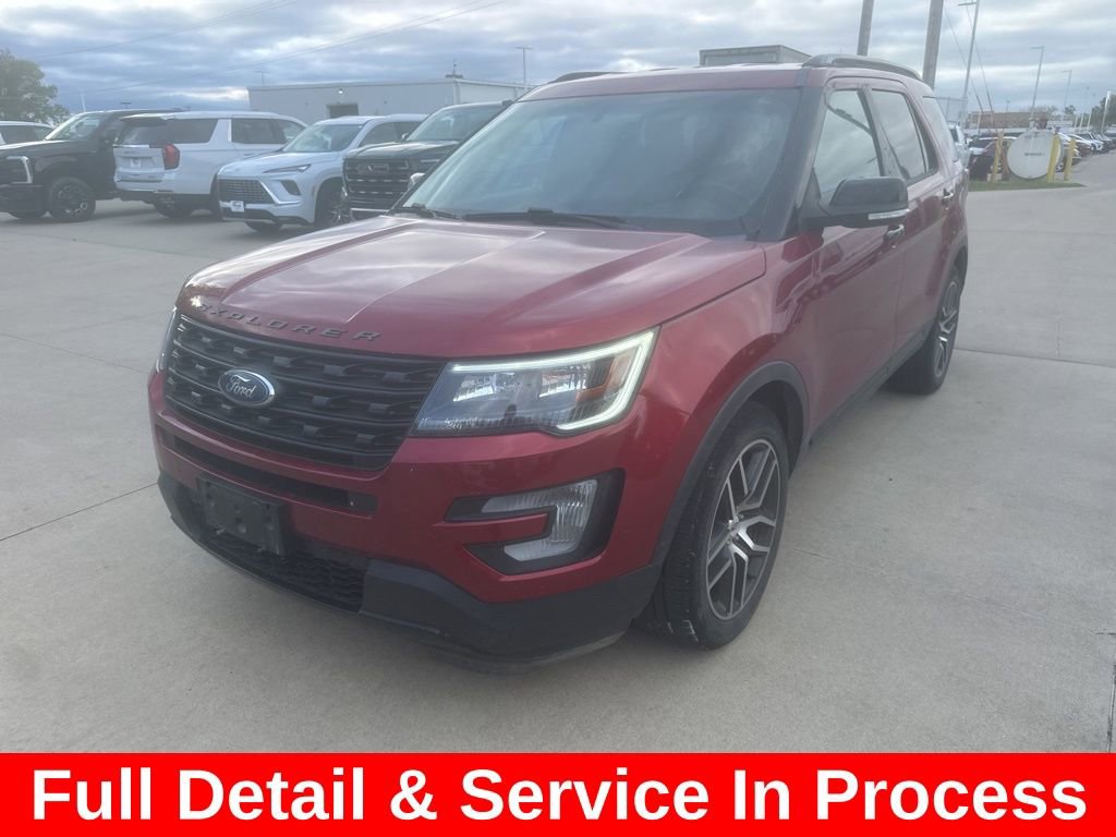 Used 2017 Ford Explorer Sport AWD/4WD image 3