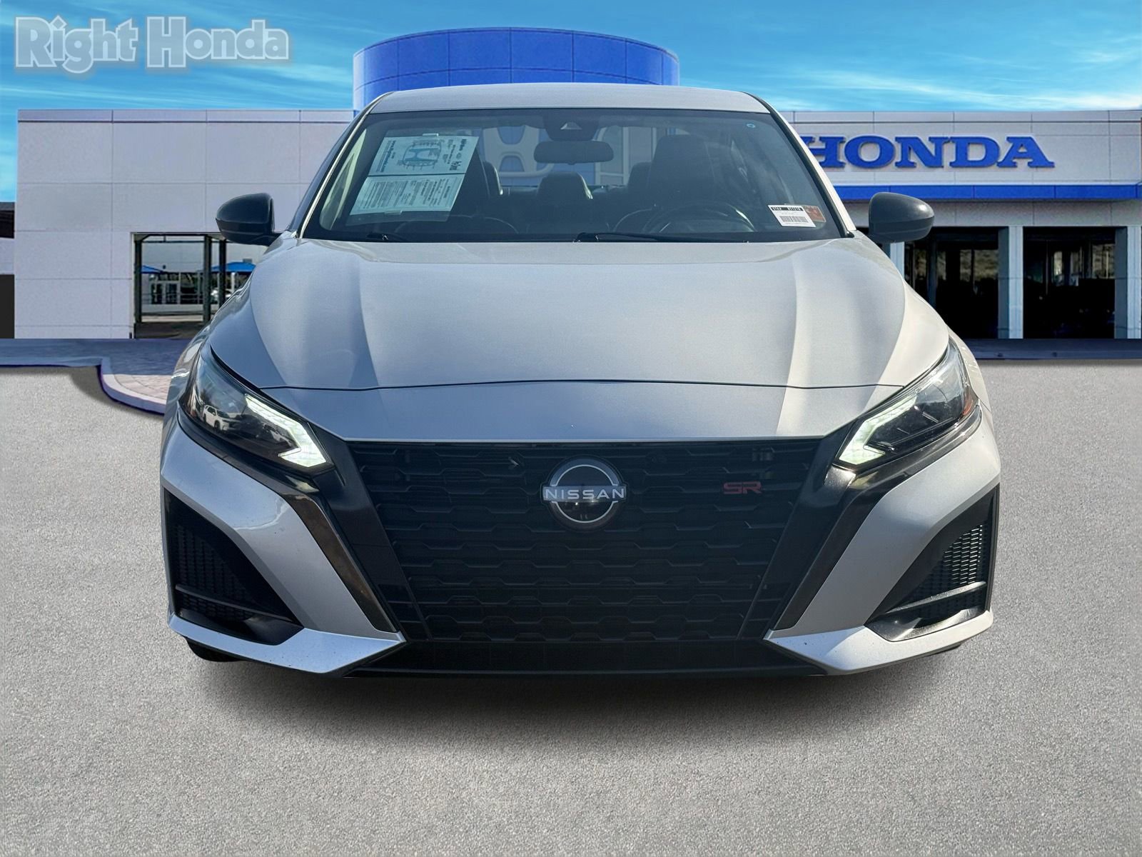 Used 2024 Nissan Altima 2.5 SR image 5