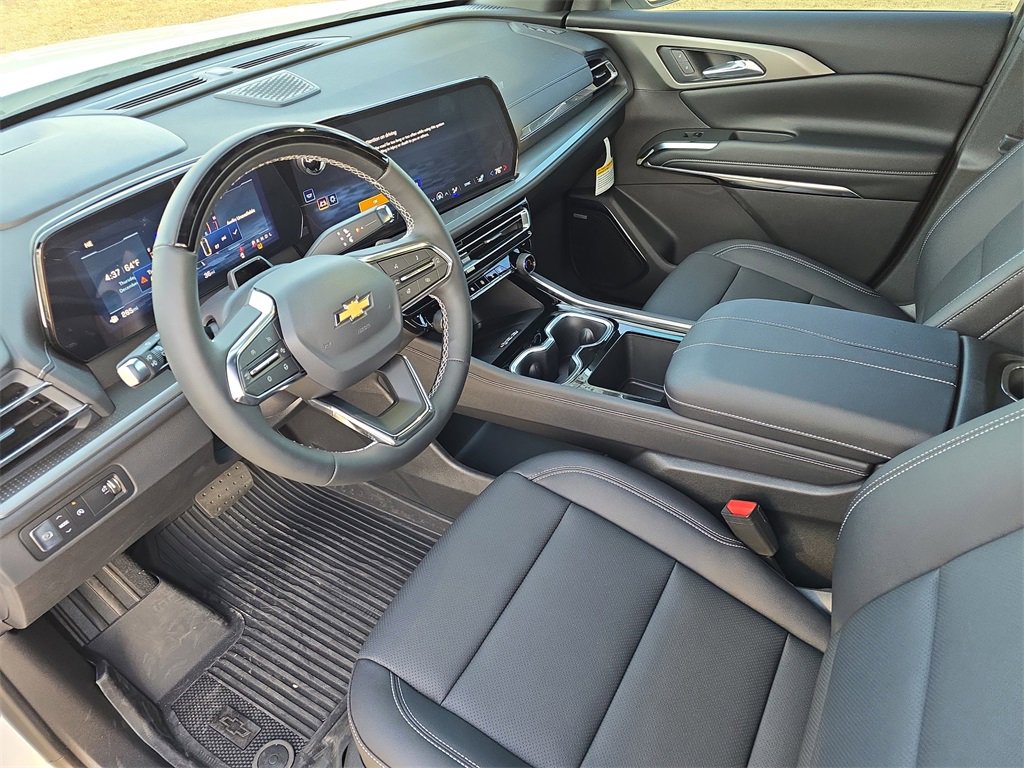 New 2025 Chevrolet Traverse LT w/ Enhanced Driving Package image 17