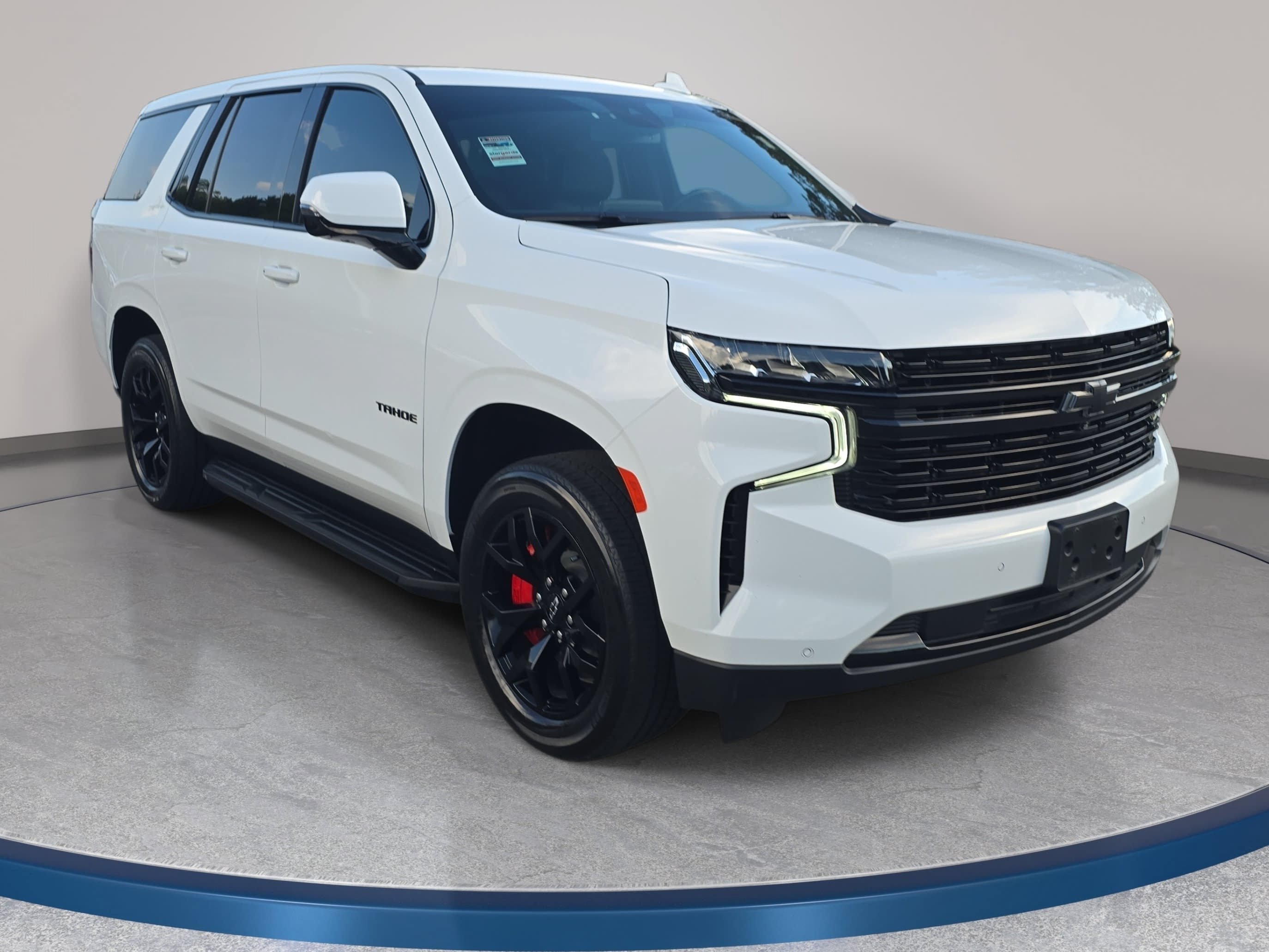 Used 2024 Chevrolet Tahoe RST w/ RST Performance Edition AWD/4WD image 3
