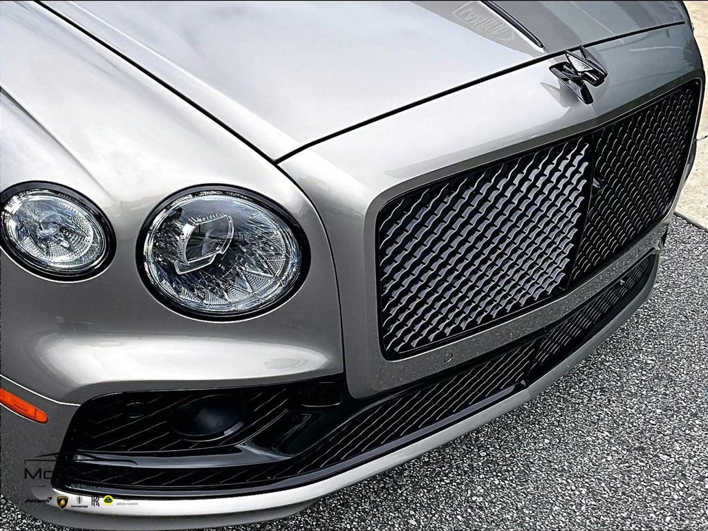 Used 2024 Bentley Flying Spur W12 AWD/4WD image 27