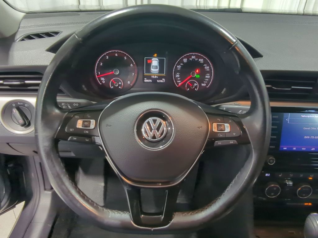 Used 2020 Volkswagen Passat 2.0T SE image 25