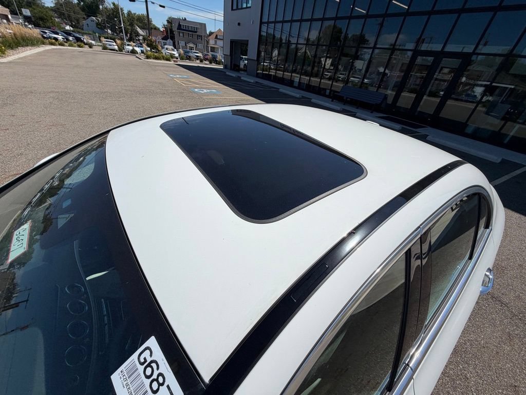 Used 2022 Mercedes-Benz E 350 4MATIC Sedan image 9