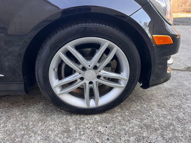 Used 2014 Mercedes-Benz C 250 Sedan image 36