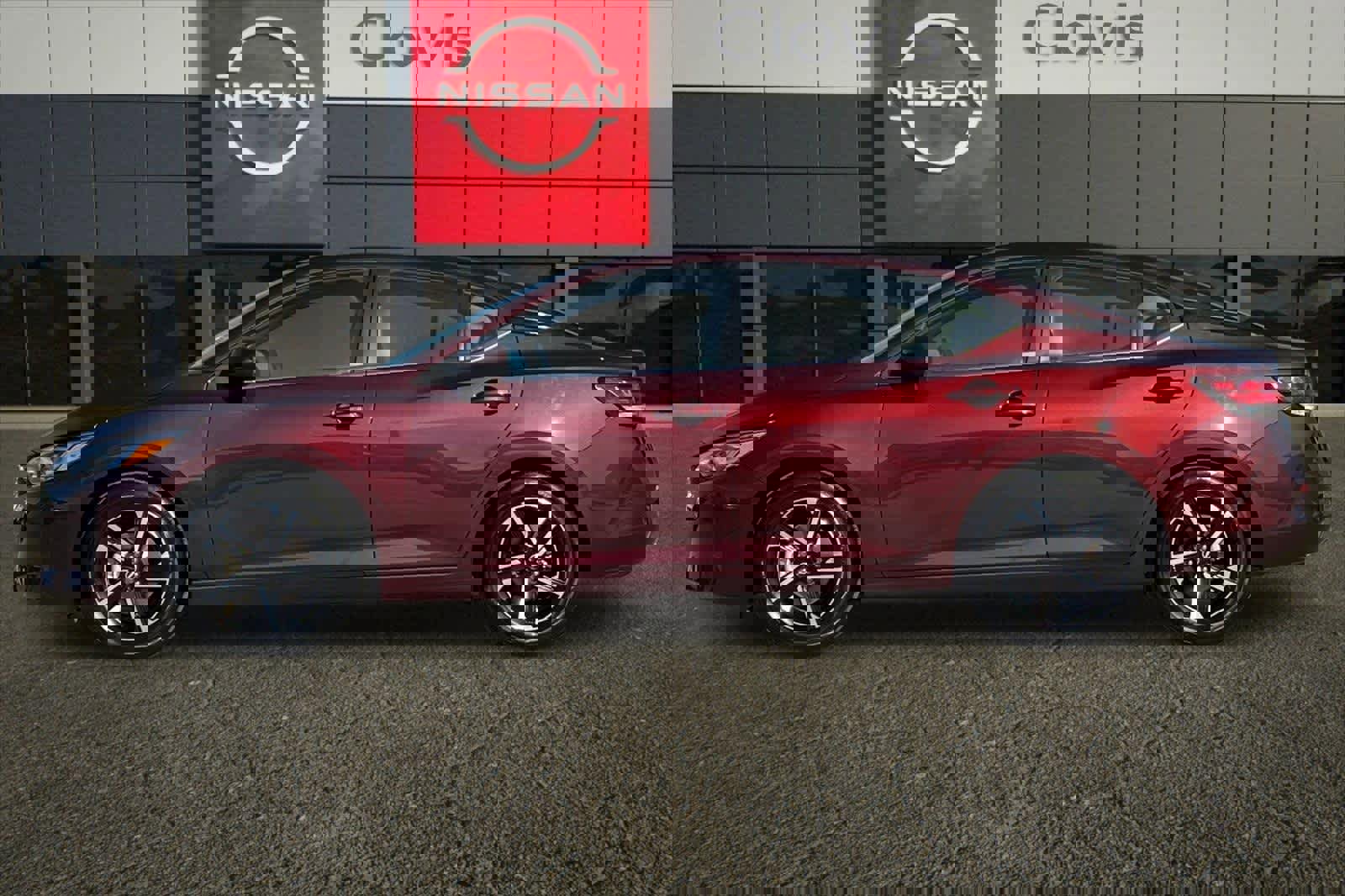 Used 2025 Nissan Sentra SV image 6