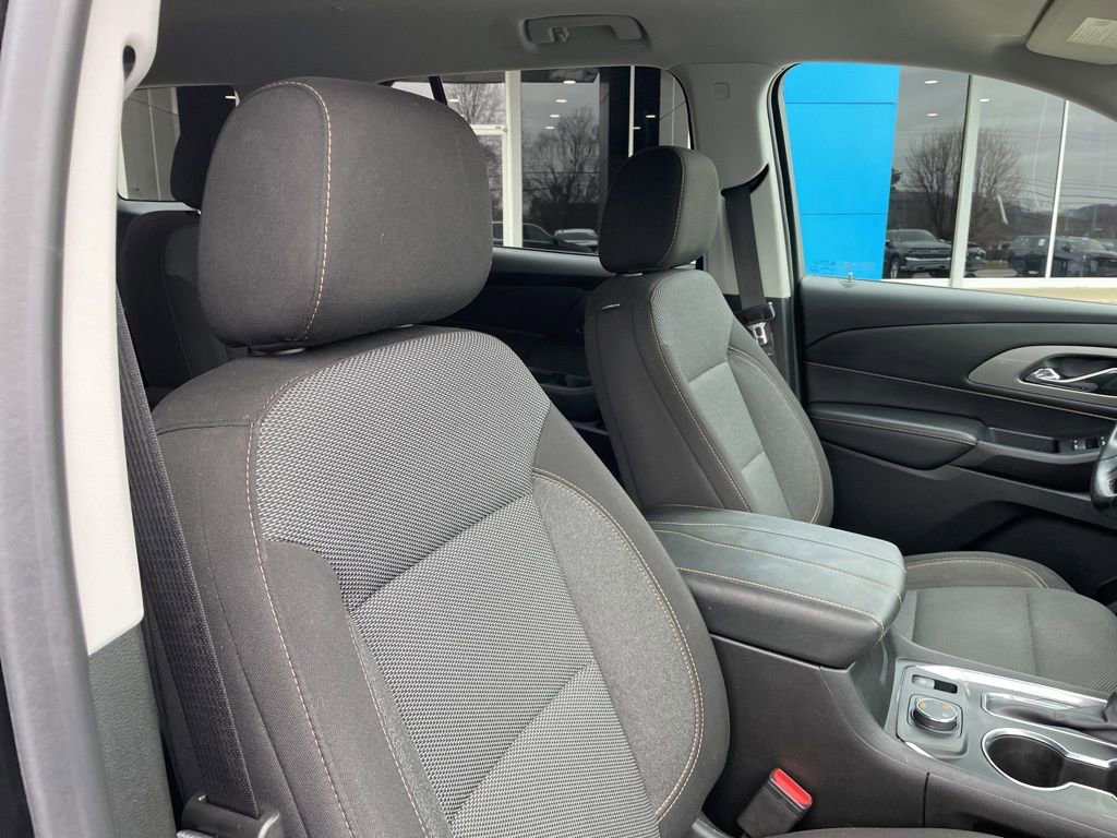 Used 2021 Chevrolet Traverse LT w/ LPO, Floor Liner Package image 26