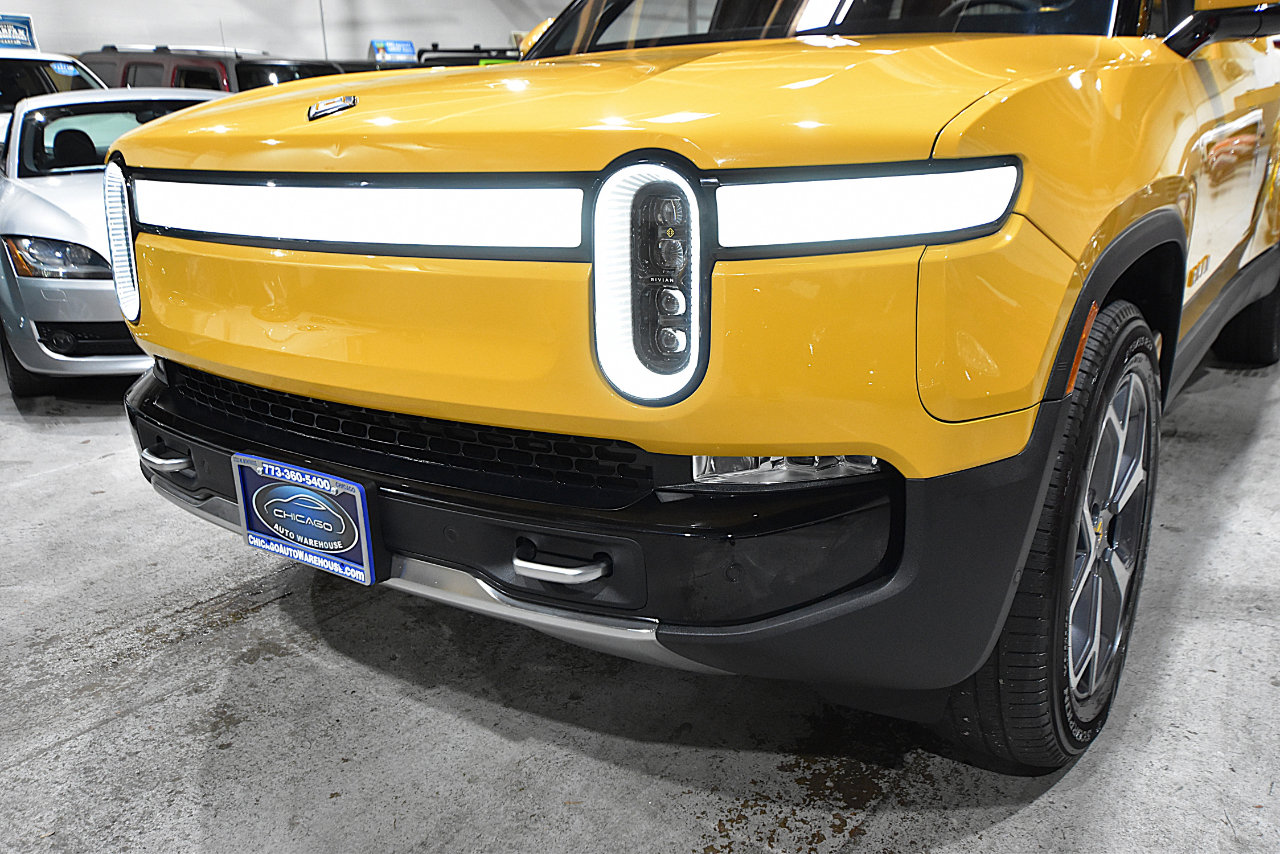 Used 2022 Rivian R1T Adventure image 5