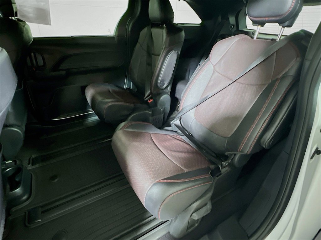 Certified 2025 Toyota Sienna XSE w/ XSE Premium Package image 23