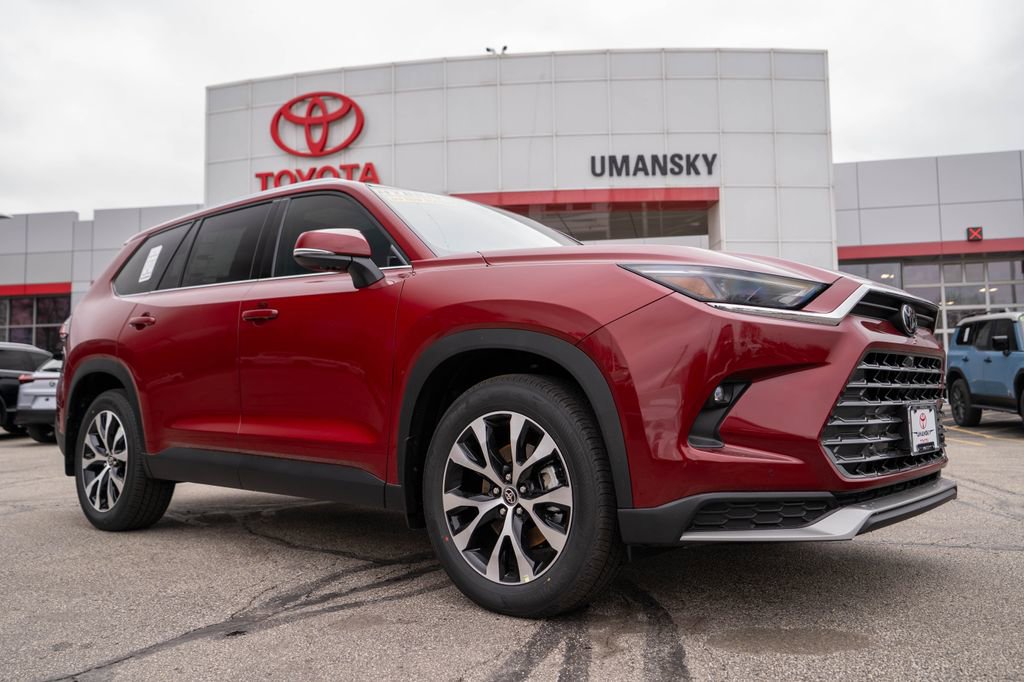 New 2026 Toyota Grand Highlander AWD Hybrid image 1