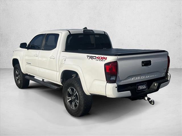Used 2019 Toyota Tacoma TRD Sport image 7