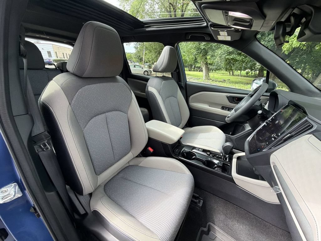 Used 2026 Subaru Forester Premium AWD/4WD image 25