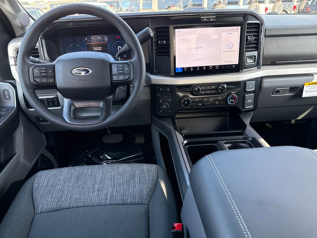 New 2026 Ford F250 XLT w/ XLT Premium Package AWD/4WD image 5