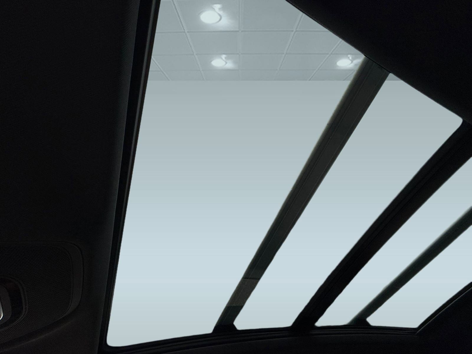 Used 2023 Audi Q5 e Premium w/ Convenience Package image 15