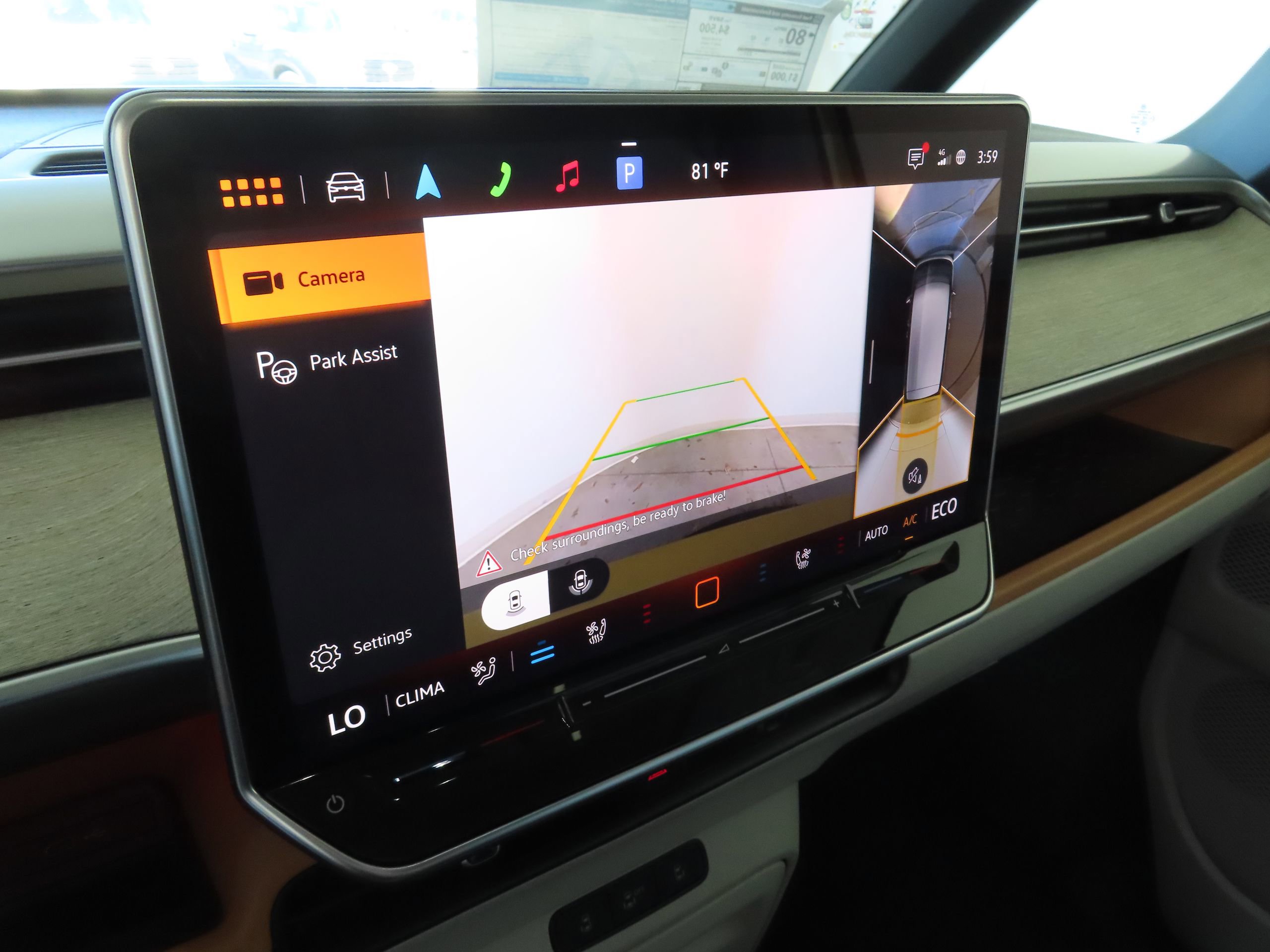 New 2025 Volkswagen ID. Buzz 1st Edition image 19