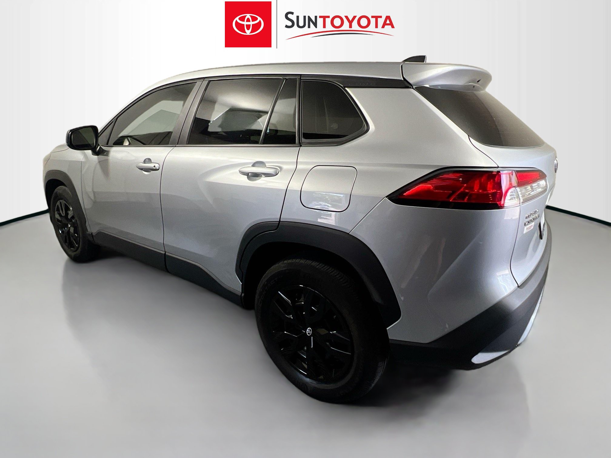 Used 2024 Toyota Corolla Cross L FWD image 6