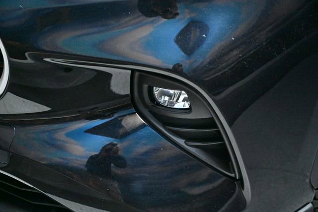 Used 2022 Toyota Highlander XLE AWD/4WD image 17