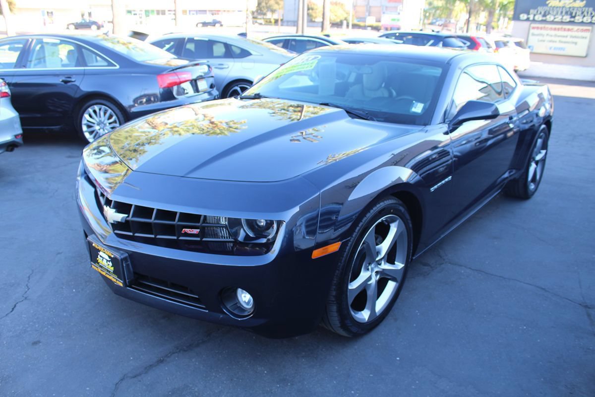 Used 2013 Chevrolet Camaro LT w/ RS Package RWD image 4