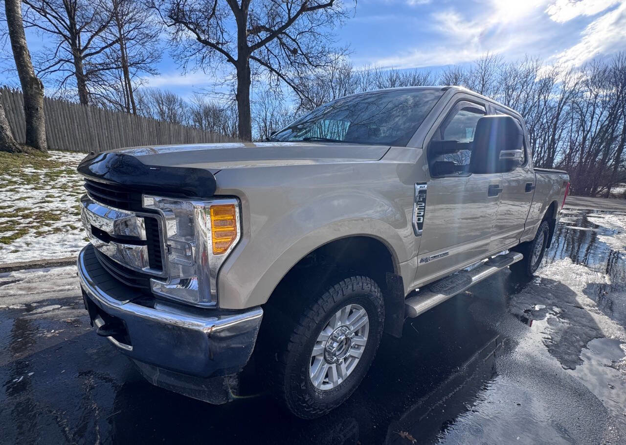 Used 2017 Ford F250 XLT w/ FX4 Off-Road Package image 4