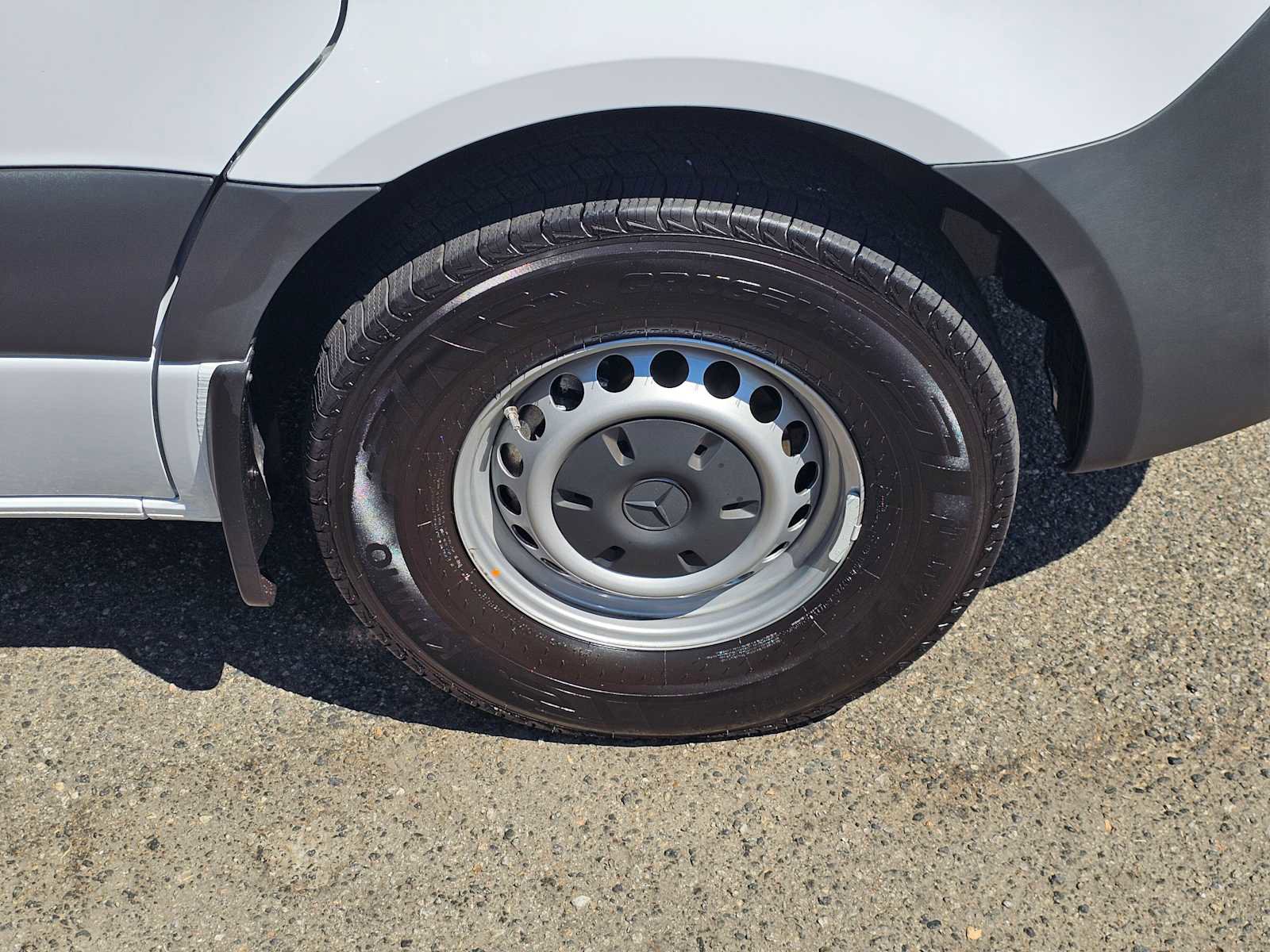 Used 2025 Mercedes-Benz Sprinter 2500 image 11