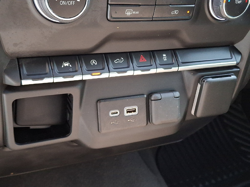 Used 2022 Chevrolet Silverado 1500 Custom AWD/4WD image 23