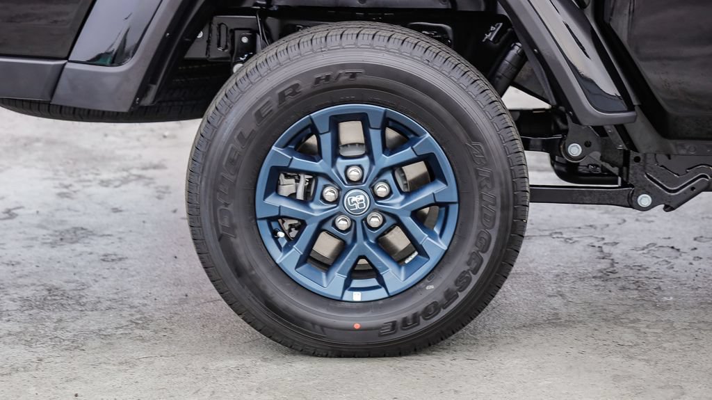 New 2026 Jeep Gladiator Sport AWD/4WD image 12