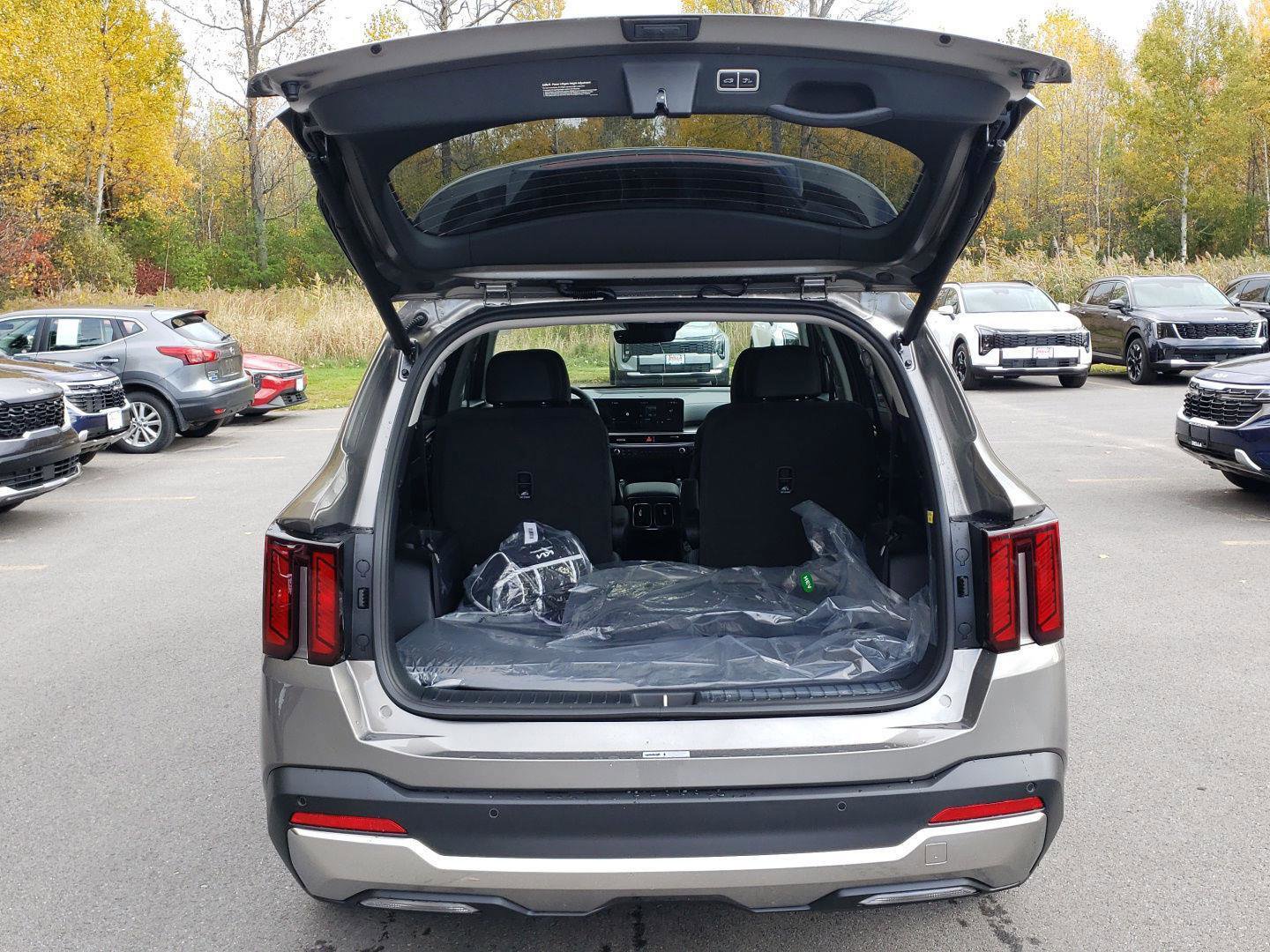 New 2026 Kia Sorento EX image 7