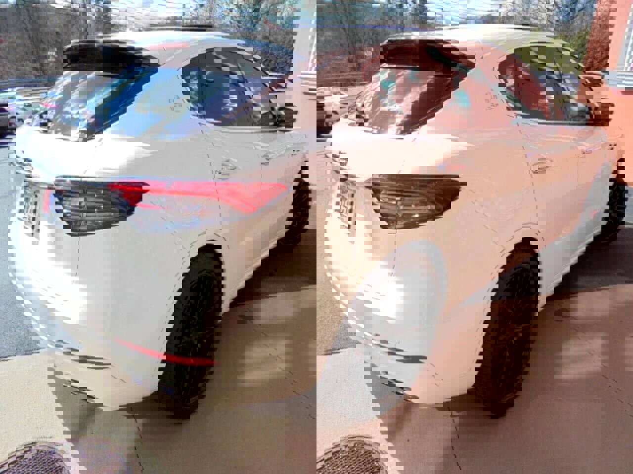 Used 2021 Maserati Levante image 23