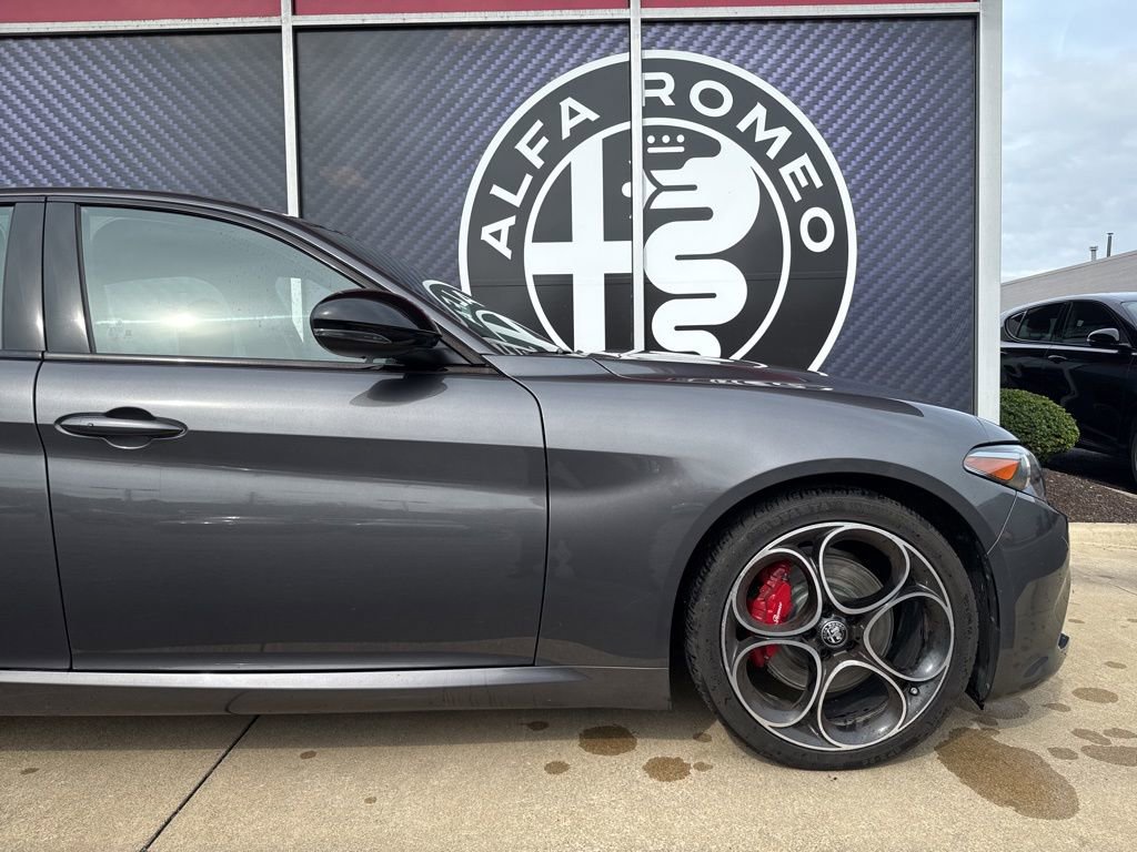 Used 2022 Alfa Romeo Giulia Veloce image 3