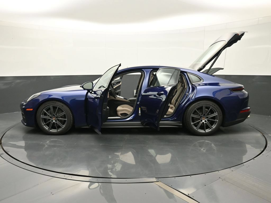 Certified 2026 Porsche Panamera 4 AWD/4WD image 29