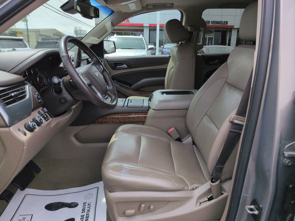 Used 2017 Chevrolet Tahoe Premier AWD/4WD image 9
