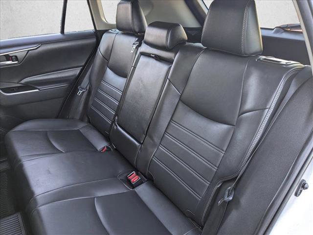 Used 2022 Toyota RAV4 XLE Premium image 20