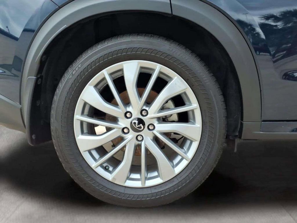 Used 2024 INFINITI QX50 Luxe FWD image 19