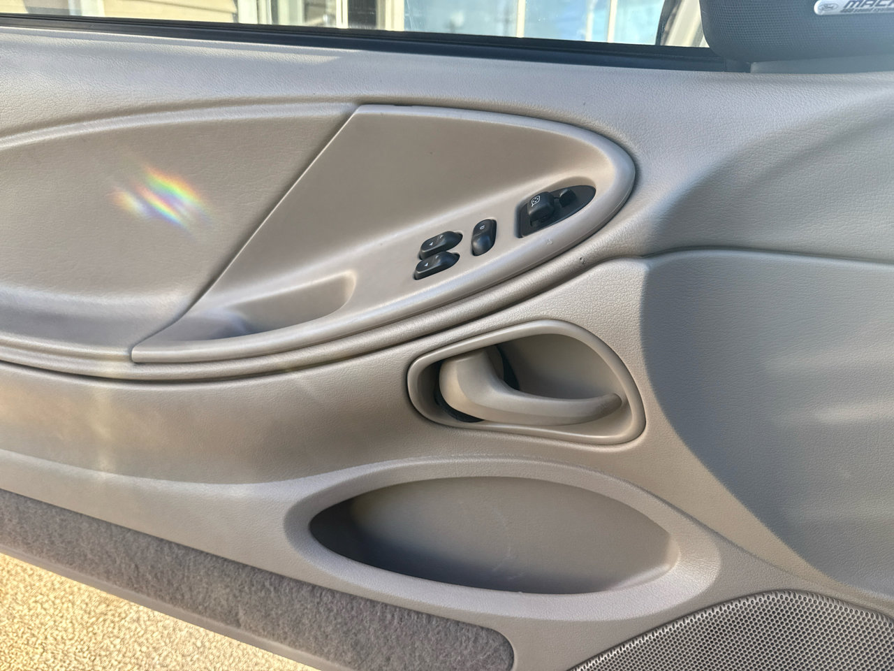 Used 1999 Ford Mustang Cobra image 21