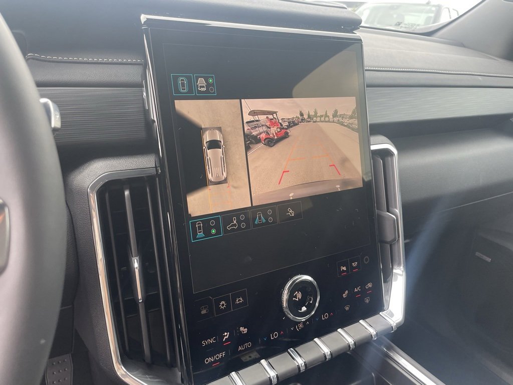 New 2026 GMC Acadia Elevation image 14